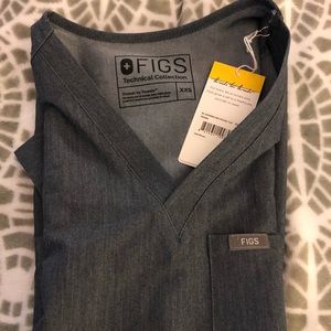 Figs one pocket scrub top